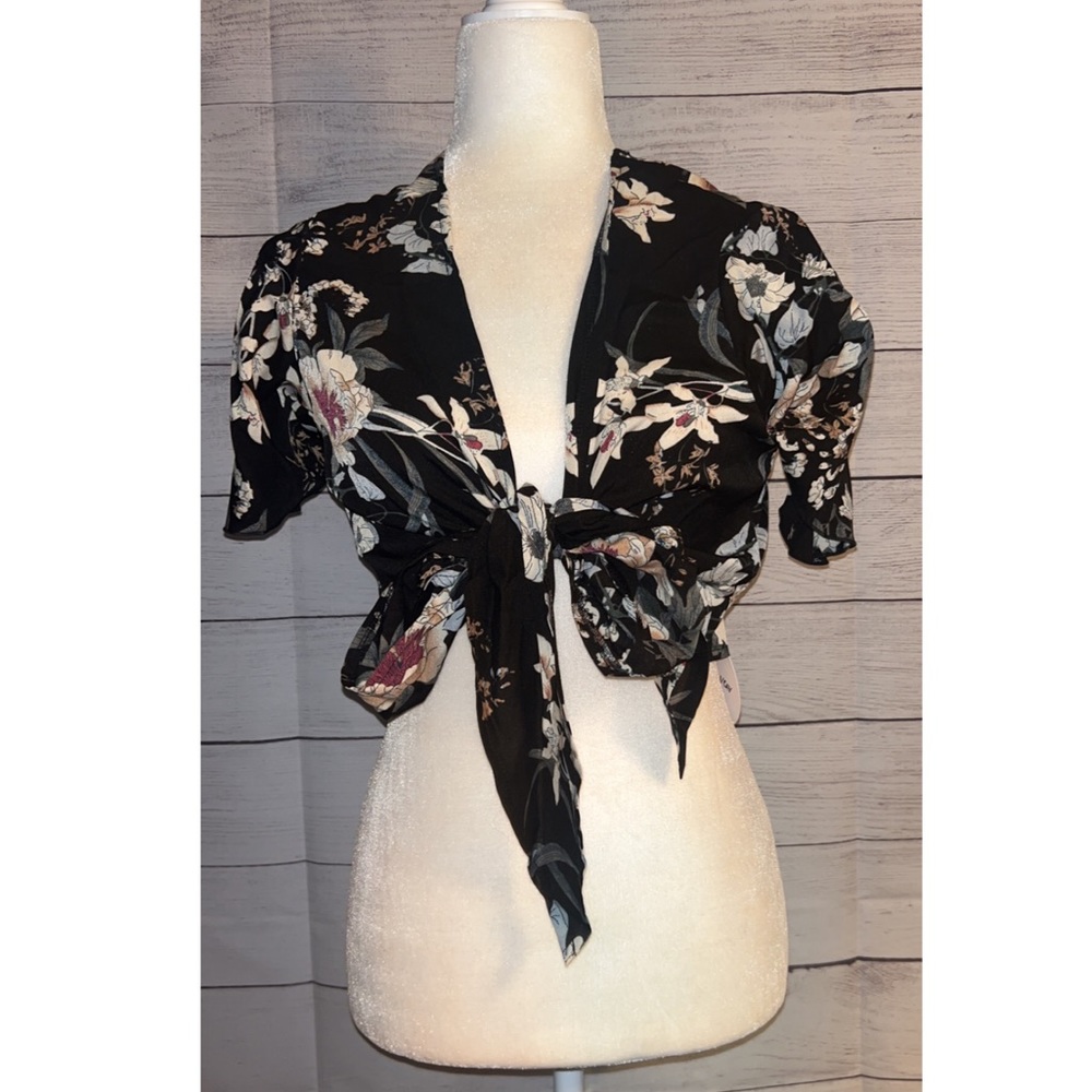 NWT SHEIN VCAY Floral Print Butterfly Sleeve Knot Front Crop Top - Picture 7 of 8